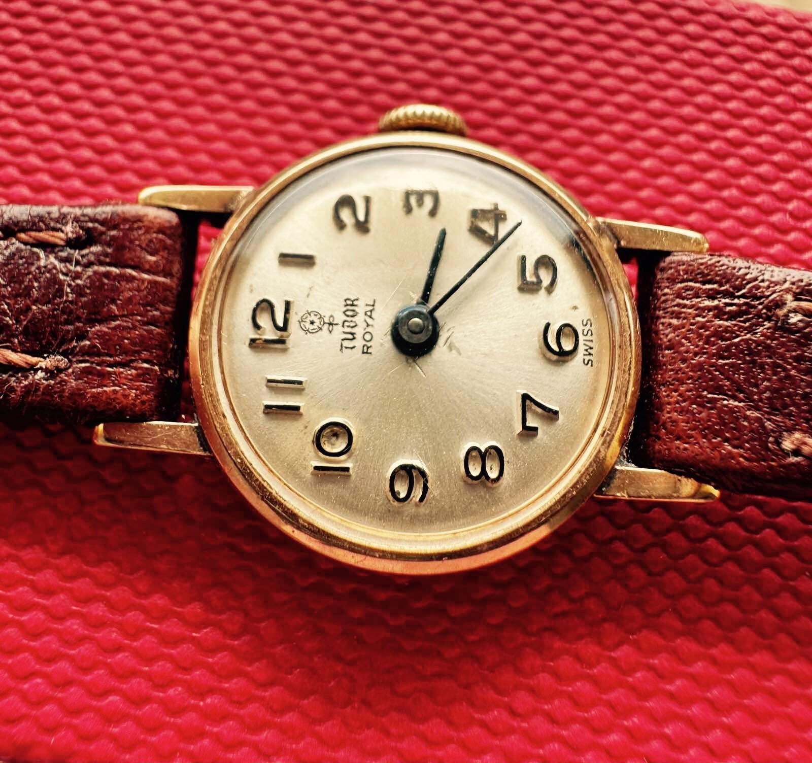 Vintage TUDOR ROYAL Ladies Watch in Stunning 9CT Gold