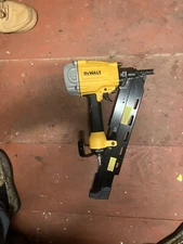 DEWALT DWF83PLR 21 Degree Pneumatic Strip Framing Nail