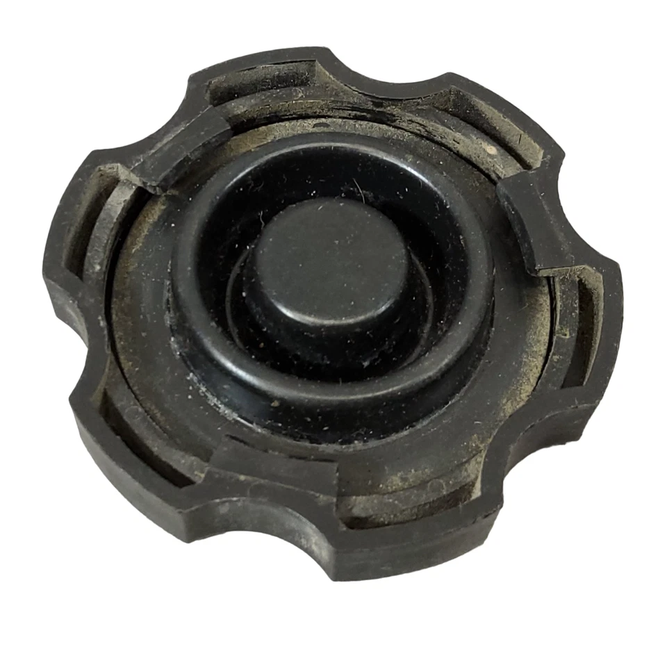 Silverado Sierra 99-19 + Más DOT 3 Tapa de llenado de cilindro maestro de freno con junta Foto 2 de 2