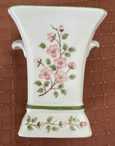 Andrea by Sadek floral classic style square top  7 inch vase made in Thailand - Picture 1 of 4