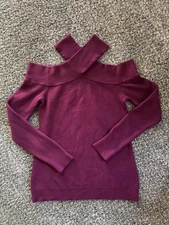 Ruby Ribbon Plum Berry Cold Shoulder Off Shoulder Criss Cross Sweater Women’s M