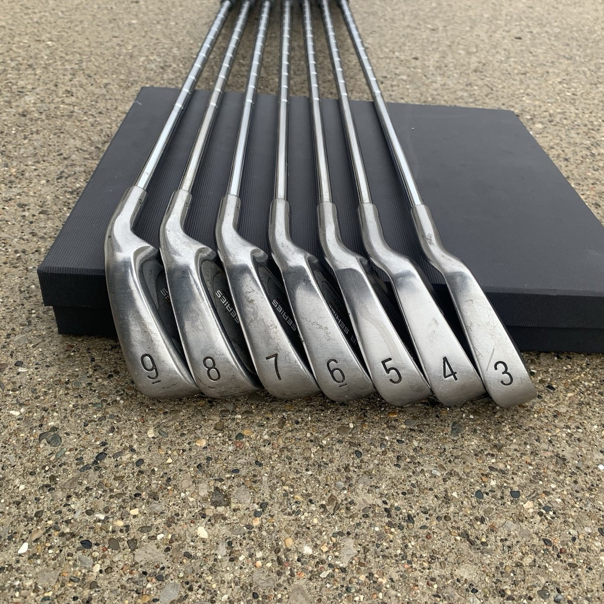 Tour Series Limited Edition Iron Set 3-9 Steel Shaft Right-Handed