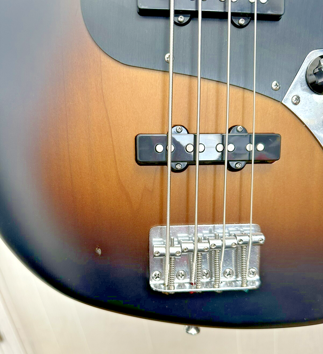 Squier 40TH Anniversary | Jazz Bass Vintage Ed | Satin Wide 2