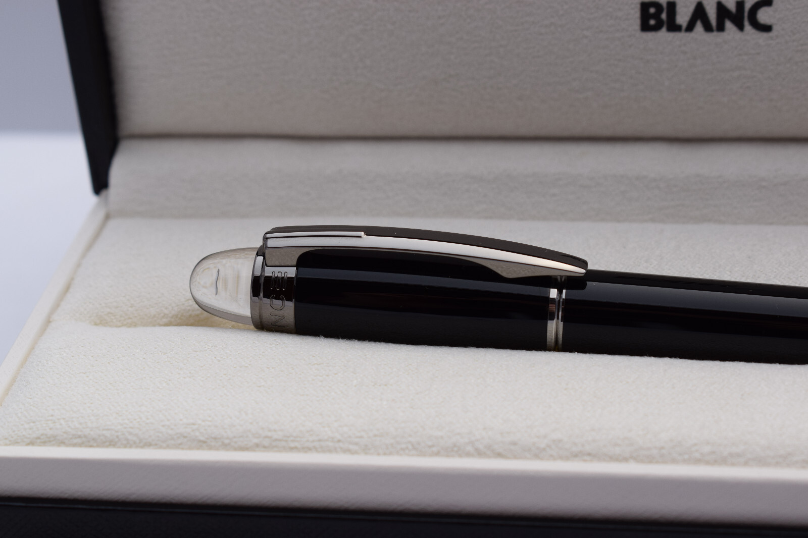 Thumbnail - Montblanc Starwalker Midnight Black Resin Rollerball/ Fineliner M25629