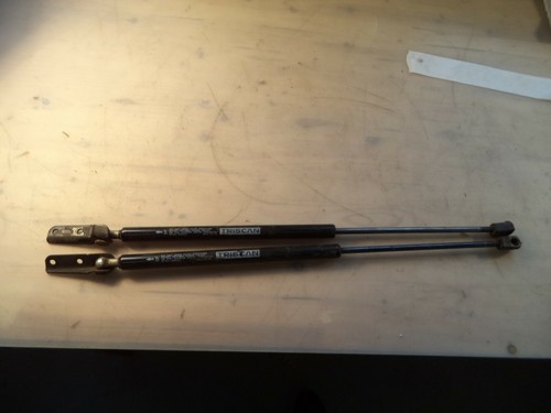 2x Gasdruckdämpfer Heckklappe VW Triscan 8710-29218 6771