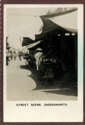 Tabakkarte, Kavander, PEEPS INTO MANY LANDS, 1. Med, 1927, Djockjakarta, #11R
