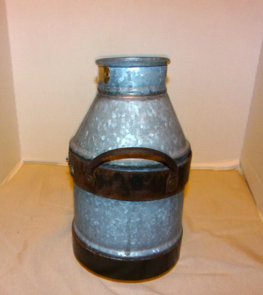 Antique Shabby Chic Primitive Moth Wing Galvanized Milk Can w/Monogramming Plate - Image 4 of 4