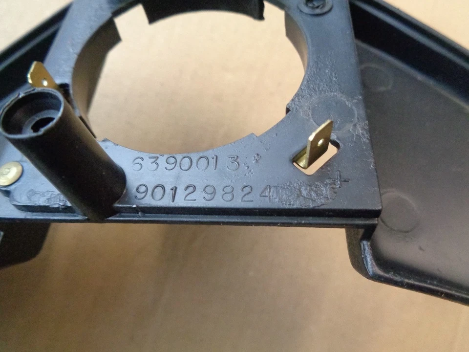 Opel Corsa A Hupenknopf Hupentaste Lenkrad Signalknopf NEU orig. 90129824 - Bild 3 von 4