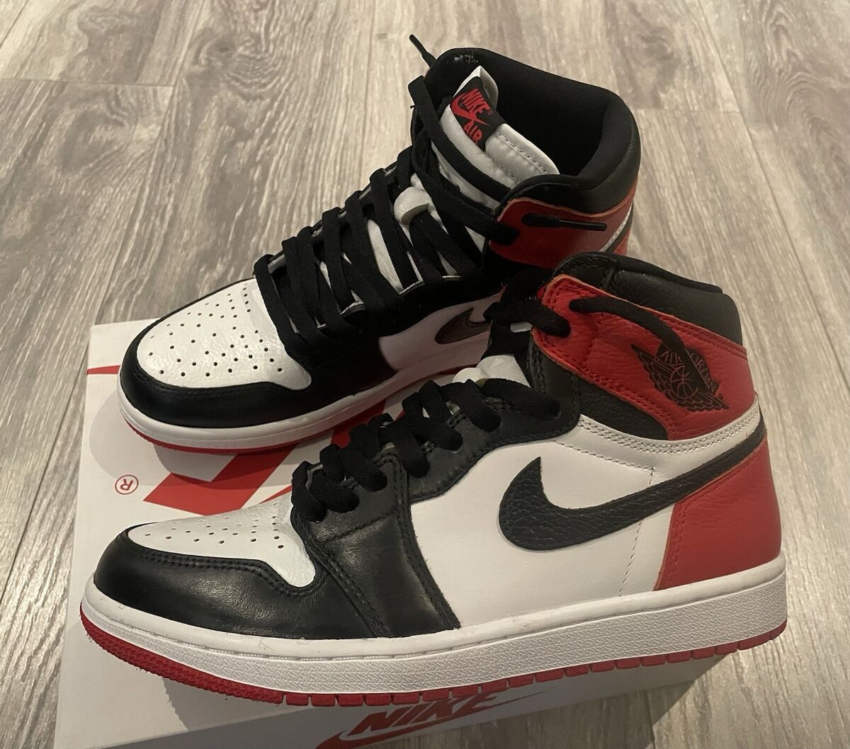 Nike Air Jordan 1 Retro OG High Heritage Black Toe Custom Nike Air Jordan 1 Retro OG High Heritage Black Toe Custom