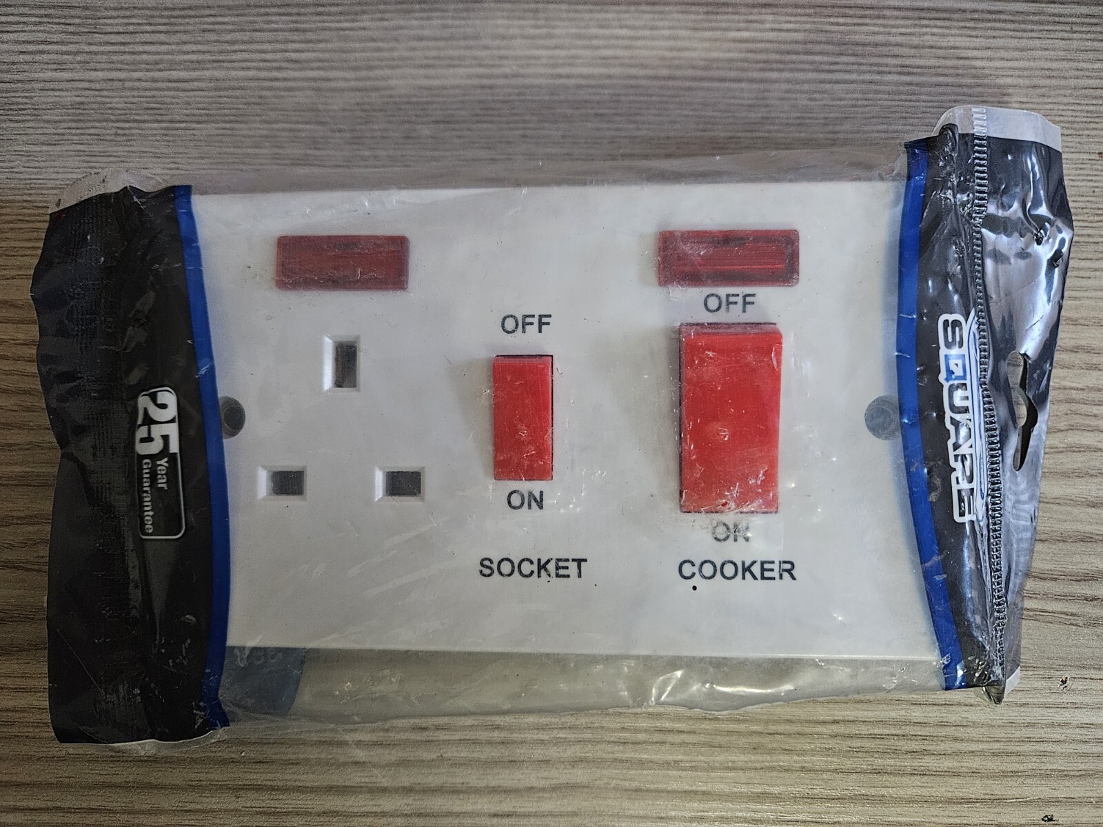 Selectric - LG953 45amp Double Pole Cooker Control Unit Socket, 13amp white red
