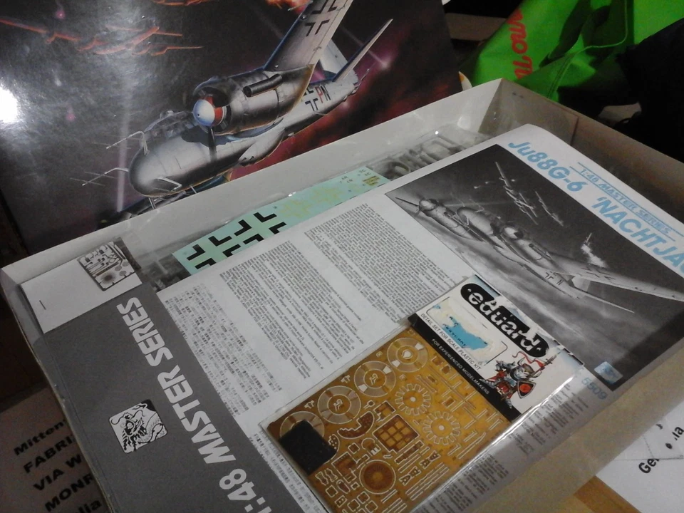 JUNKERS JU-88G-6 NACHTJAGER 1/48 SCALE DRAGON MODEL+PHOTOETCHED PARTS LIMITED ED - Immagine 2 di 4