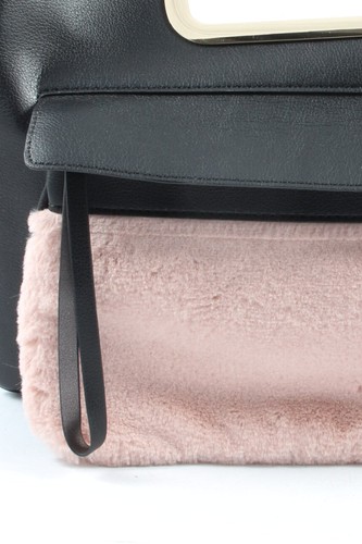 ZARA Bandolera Mujeres Bolsa negro-rosa look casual - Imagen 3 de 5
