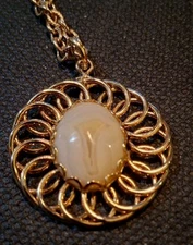 Banded Chalcedony Agate Quartz Cabochon Goldtone Filigree Pendant24" Soring Clsp