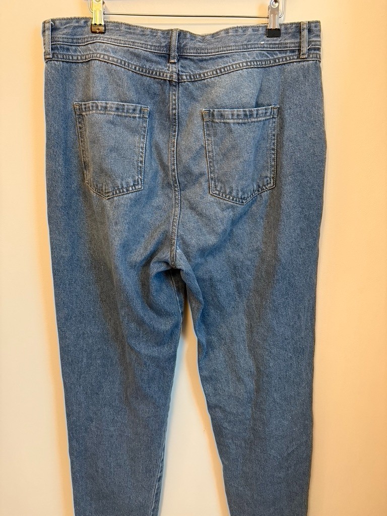 John Lewis Anyday Jeans Richmond Relaxed Size 14 image 2