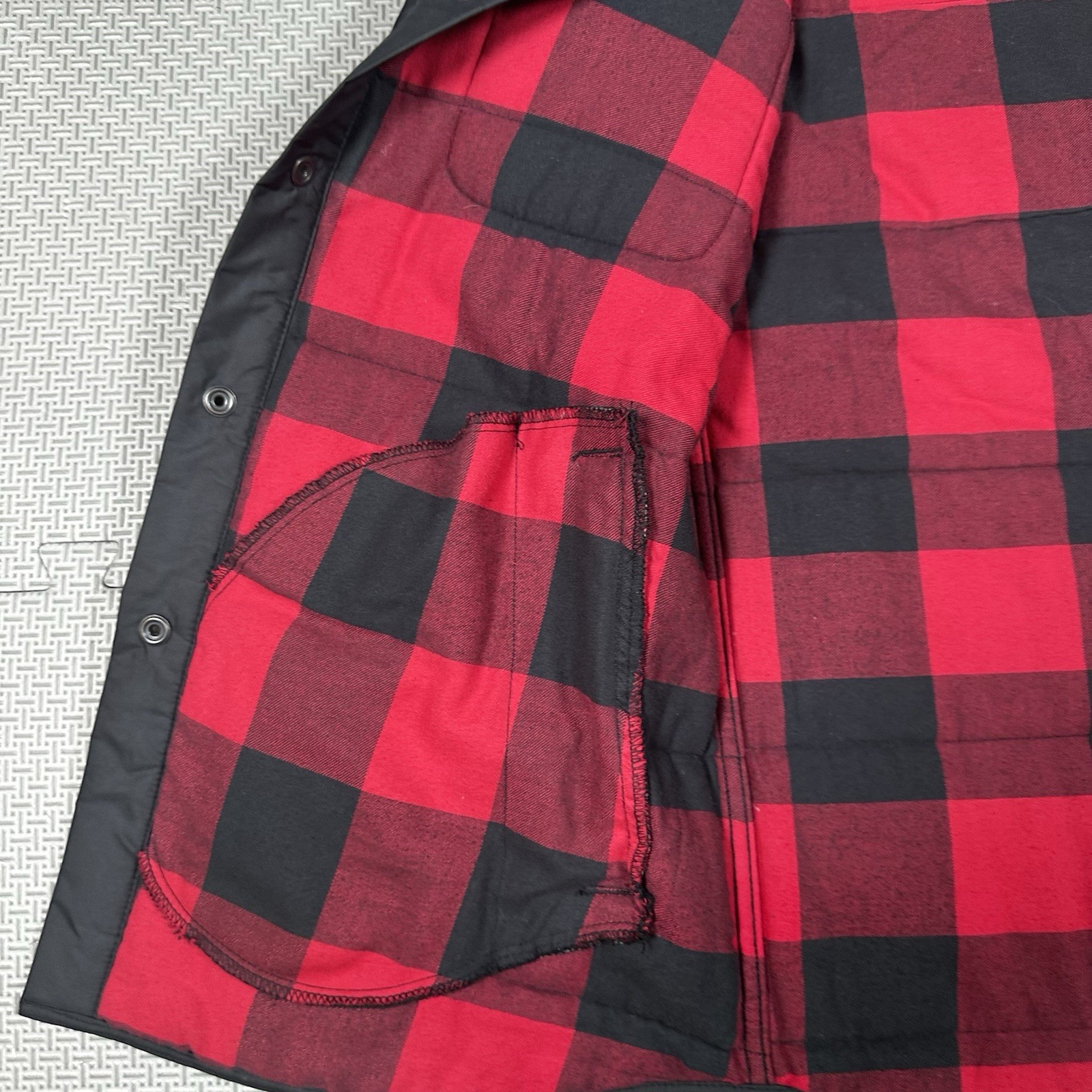 PENDLETON  Men's Flannel Lined Buffalo Quilted Sh… - image 4