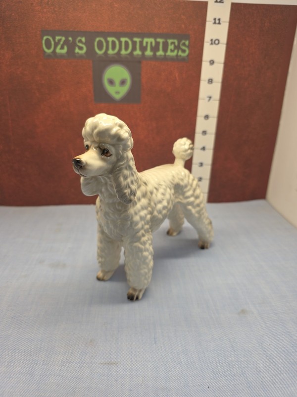 Shafford White Poodle Dog Figurine Statue,The Kennel Club. 