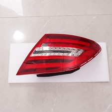 FOR 11-14 MERCEDES BENZ C CLASS W204 SALOON DRIVER SIDE REAR TAIL LIGHT LAMP LED