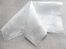 VINTAGE HANKY 1910s IVORY LINEN FILET LACE WITH APPLIQUE HAND WORK EDGE NEW TAG