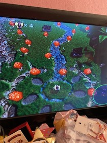 SEGA Dreamcast Console Lot, 2 Controllers, extension cords, VMU, 5 Games