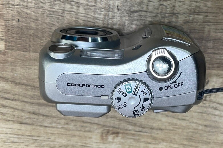 Nikon Coolpix 3100 3.2MP Digital Camera Silver No Battery Untested