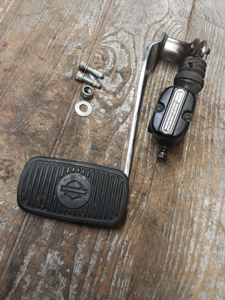 2008 Harley Davidson Electra Glide Ultra Rear Brake Master Cylinder Pedal BR-696 - Image 3 of 4