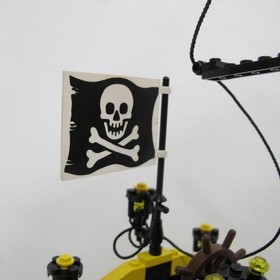 LEGO Pirates 6285: Black Seas Barracuda (Dark Shark). With instructions