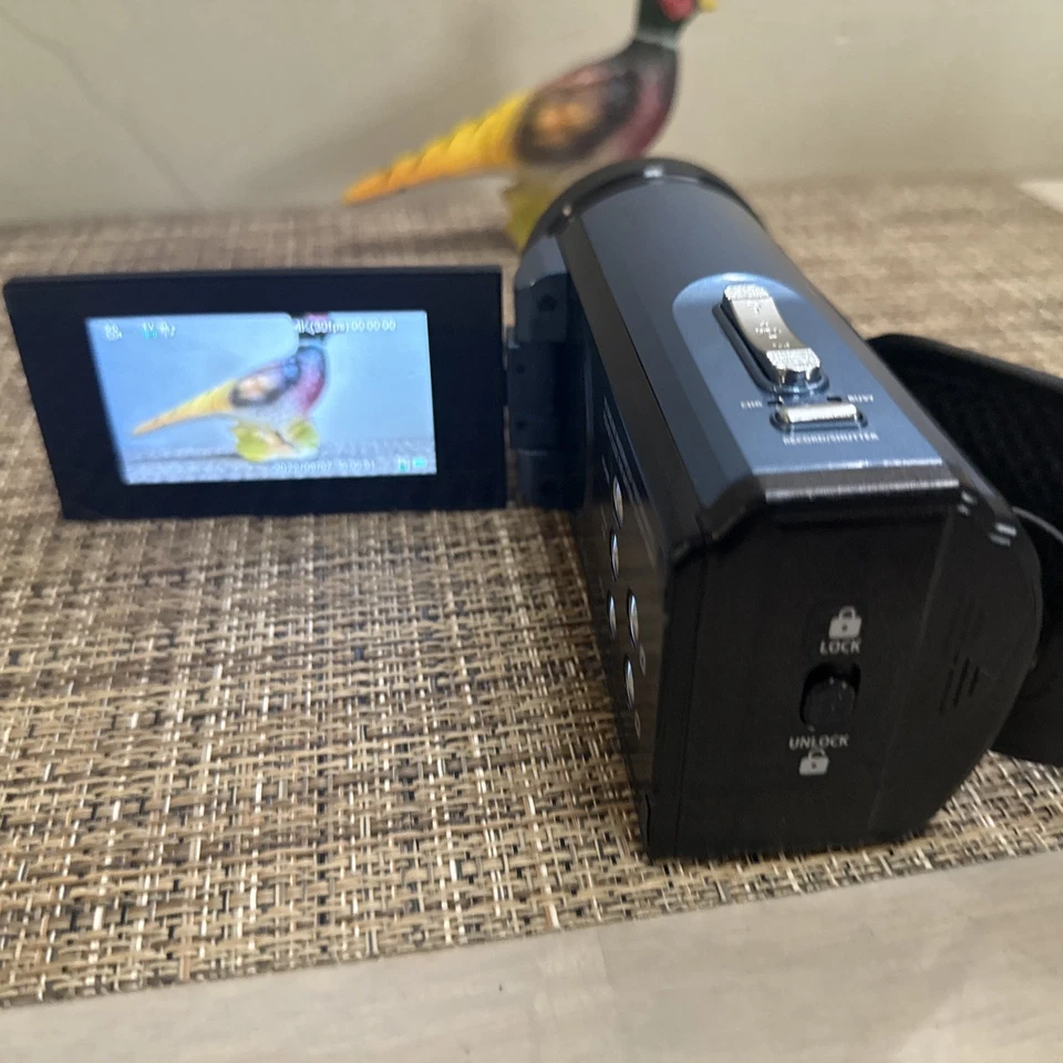 Vivitar 4K Camcorder Ultra HD Lens Recording 56MP 13MP DVR48K - BLUE Waterproof - Image 2 of 4