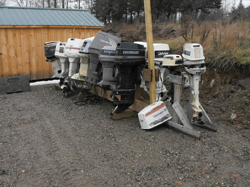 Johnson V6 2 Stroke Forward Gear Assembly PN 0983141 Fits 1986-1993 - Image 3 of 3