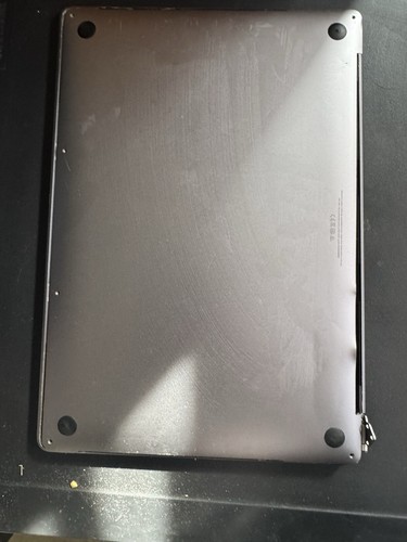 Apple MacBook Pro A2141 - Zdjęcie 7 z 17