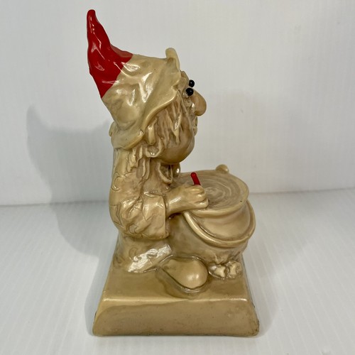 Russ Berrie Witch Stirring Pot Figurine 5” “World’s Best Cook” Vintage - Picture 7 of 11