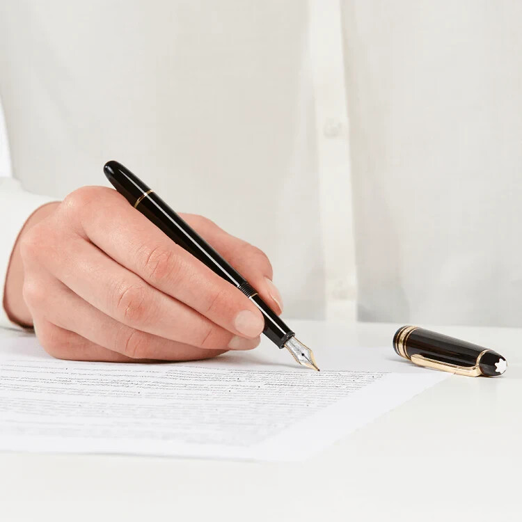 NEW MONTBLANC MEISTERSTUCK 145 FOUNTAIN PEN BLACK GOLD M nib with