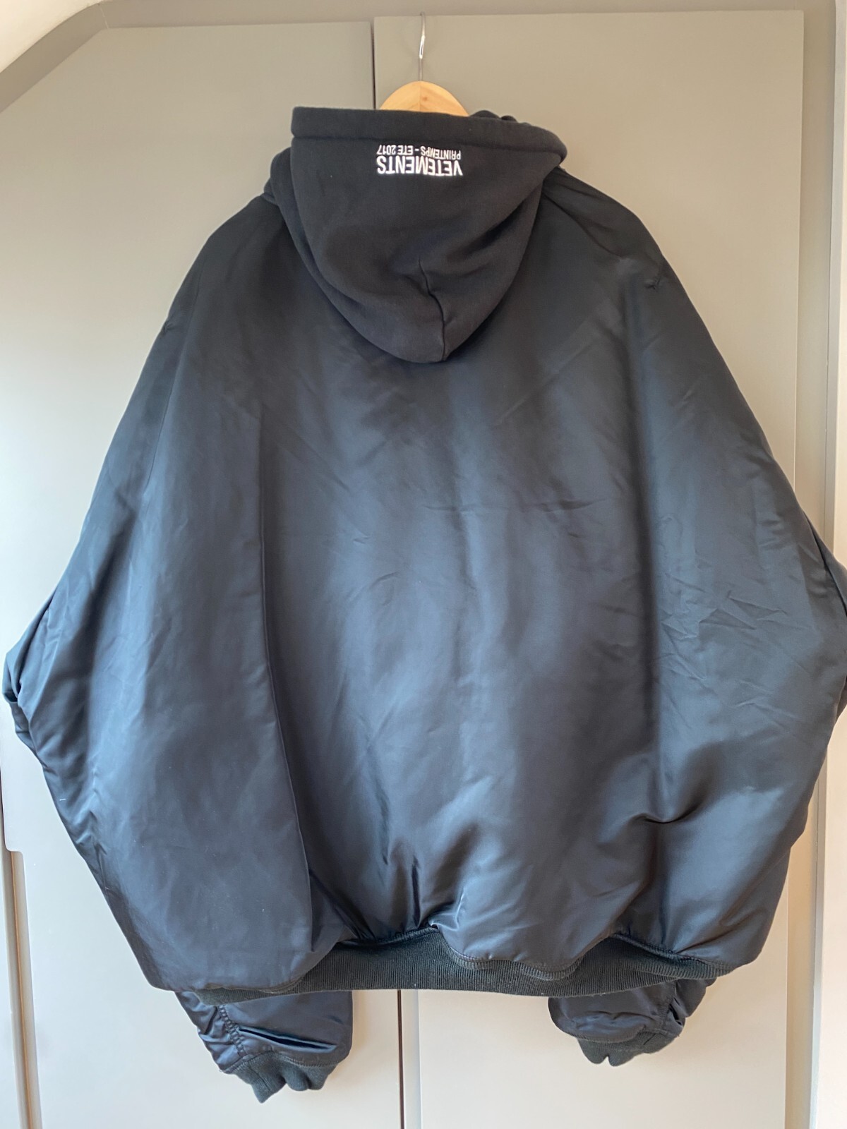Vetements X Alpha Industries SS17 Reversible Bomber, Black Size Large image 3