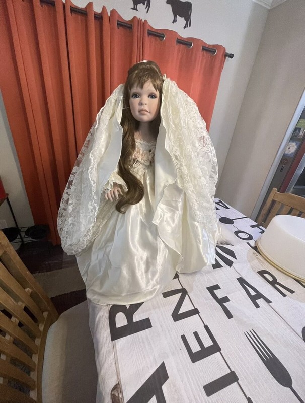bride pamela erff doll in wedding dress 2003  # 41 of 250 Vintage