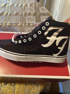 converse foo fighters