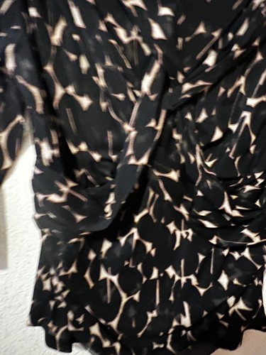 Preowned ALFANI Black Tan Geometric Top Plus Size 2X - Picture 4 of 10