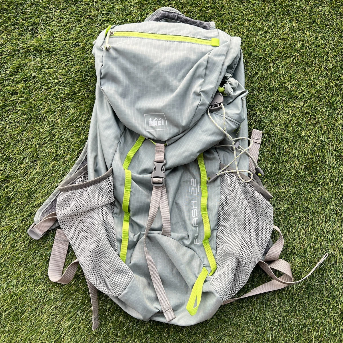 Preços baixos em REI Mochilas e bolsas para caminhada e