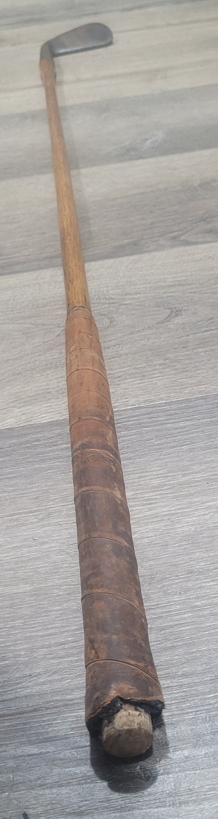 Antique Vintage Nicholls Model 107 Hickory Wood Shaft Golf Club Westboro Mass.