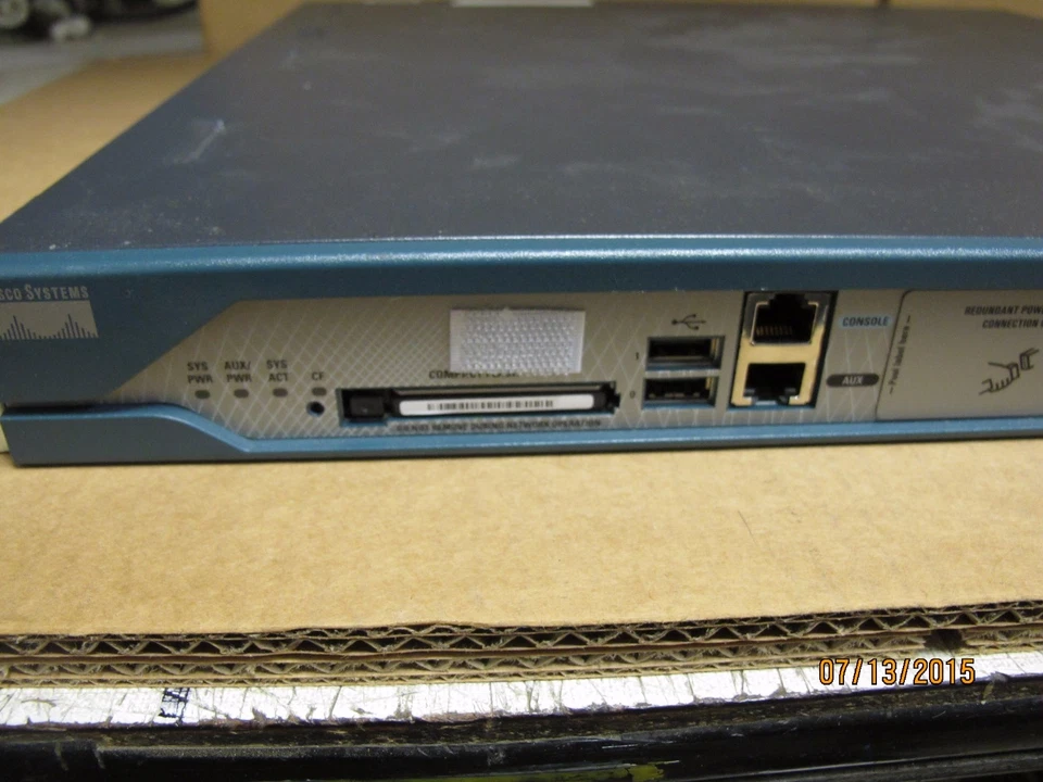 Cisco 2811 Integrated Services Router v10 128mb card HWIC1DSUT1 - Image 3 of 4