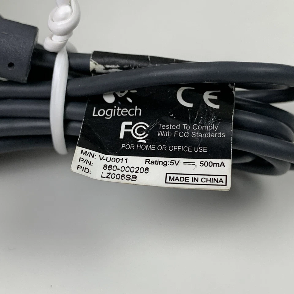 SHIPS SAME DAY Logitech Webcam C200 USB V-U0011 Manual Focus USB Black Grey - Image 2 of 2