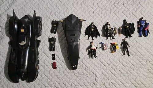 1989-1995 DC Comics & Batman , Batman Returns - Vehicles And Action Figures