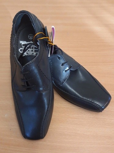 Gorgeous Black Leather Upper Lace Up Shoes from Made With Sole - Size 1 - BNWT! - Picture 2 of 4