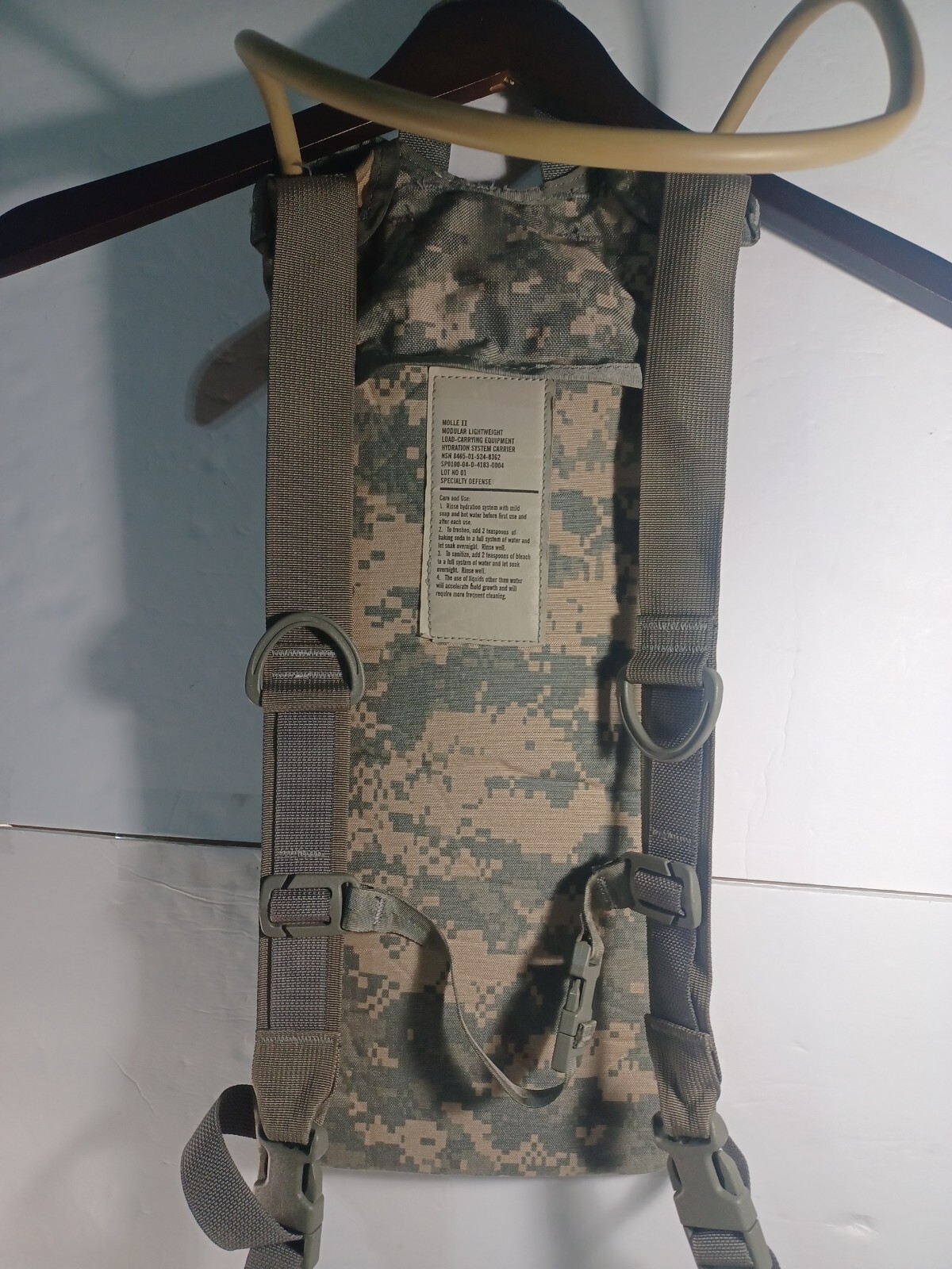MOLLE II Modular Lightweight Hydration System Carrier Very Good