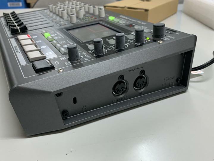 Roland ローランド AV MIXER USBアウト付AVミキサー VR-3 Amazon | Roland AVミキサー VR-3 | ミキサー | 楽器・音響機器
