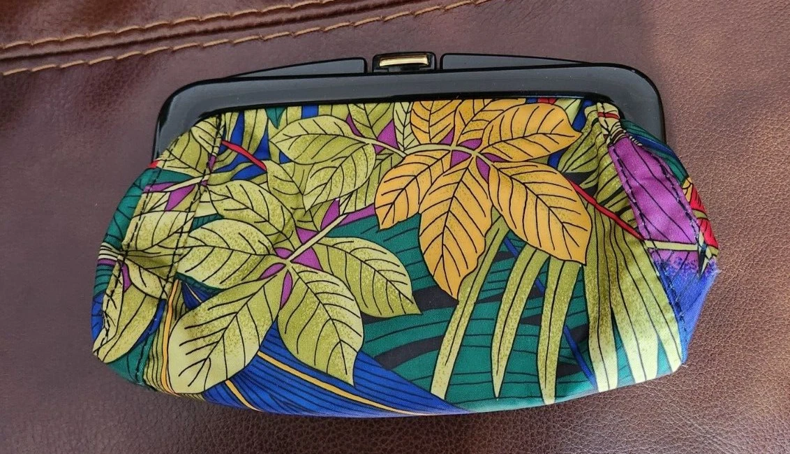 Cosmetic Make-Up Bag Jungle Floral S. America Theme Vanity Case Snap Close 5x7