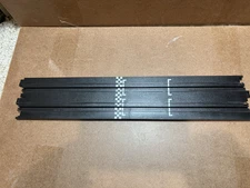 AFX: Start Finish Track 15" Straight ready for use.