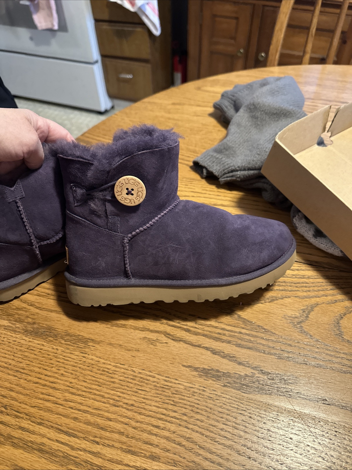 Women’s Ugg Bailey Button Mini Size 7 - image 1