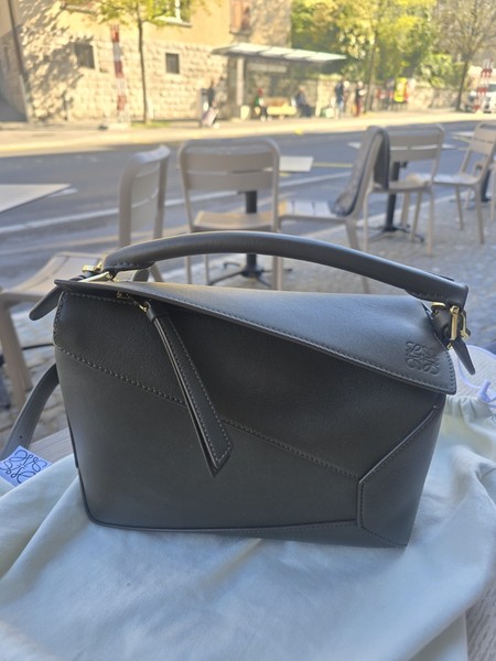 LOEWE Puzzle Bag Espresso Small shoulder Handbag A510P60XAC leather Black