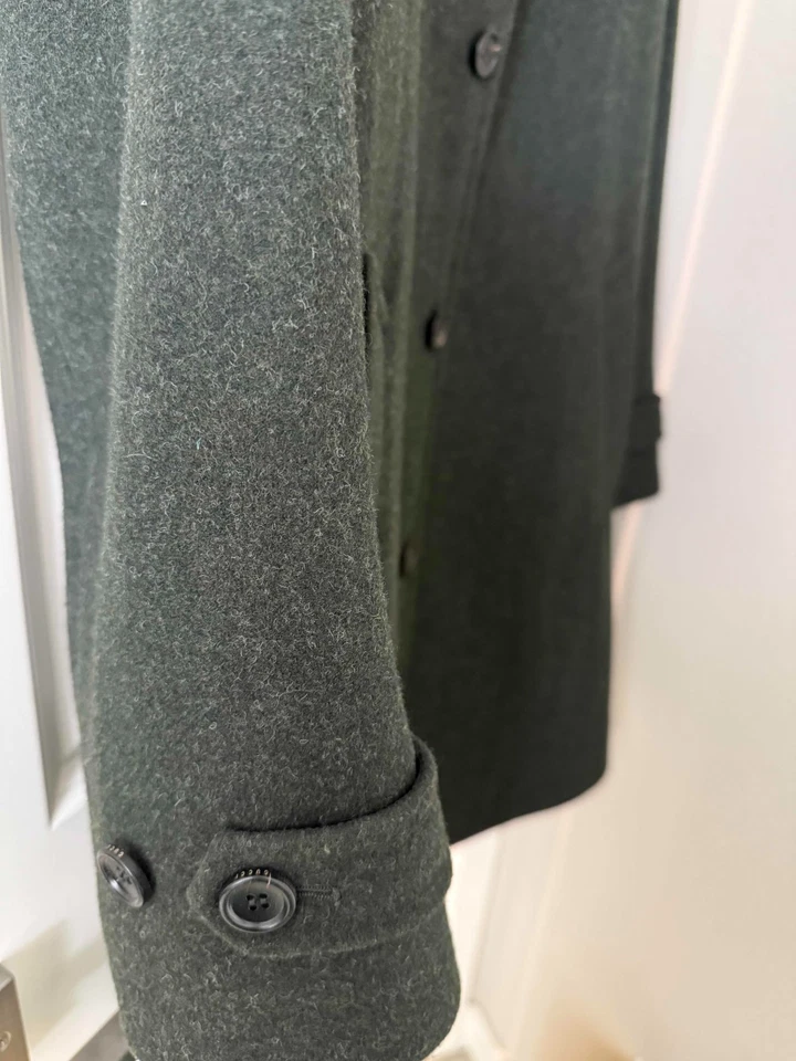 Authentic Gucci Trench Coat Wool Green Men Sz 46 - Image 4 of 4