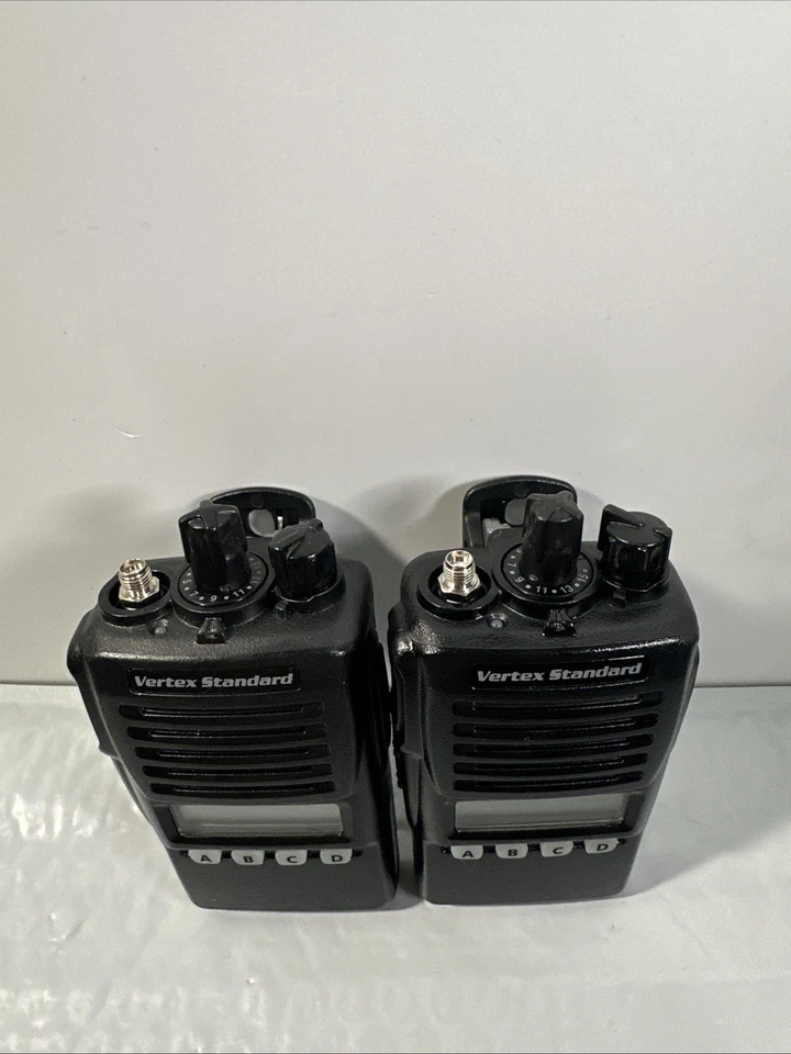 Lote de 2 Vertex VX-354-D0-5 VX354 VHF 136-174 MHz 16 canales 5 vatios/sin batería Foto 2 de 4