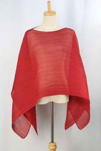 Auth PLEATS PLEASE Madame-T Red Cape Shawl Poncho ISSEY MIYAKE 134 0291